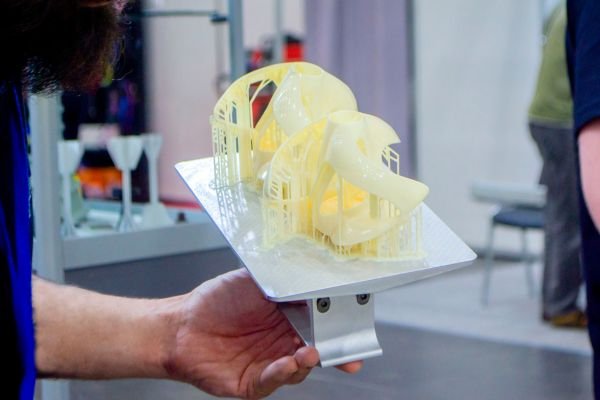 Impressão 3D: O Guia Definitivo para Escolher a Resina Certa